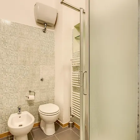 Guest house Aweshome Tower Garden 2*