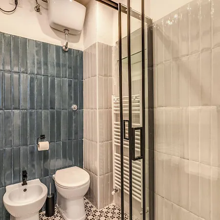 Guest house Aweshome Tower Garden 2*