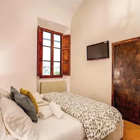 Aweshome Tower Garden Guest house Pisa