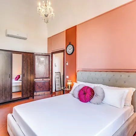 Pensión Aweshome Tower Garden 2*